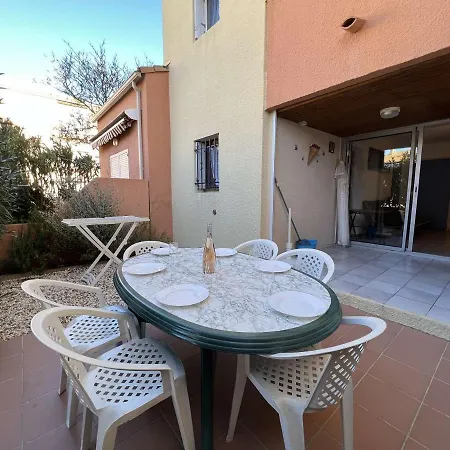 T3 Avec Terrasse Spacieuse, Proche Plage, 4 Pers., Parking Inclus - Fr-1-701-27 Apartment